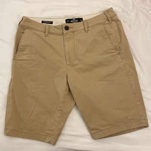 Hollister classic skinny shorts Khaki Size 32